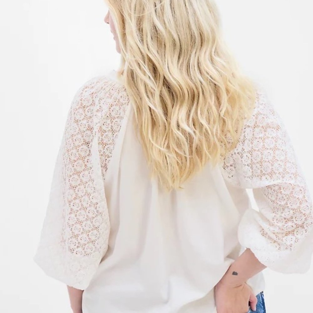 White Lace Sleeve Top (L Tall)